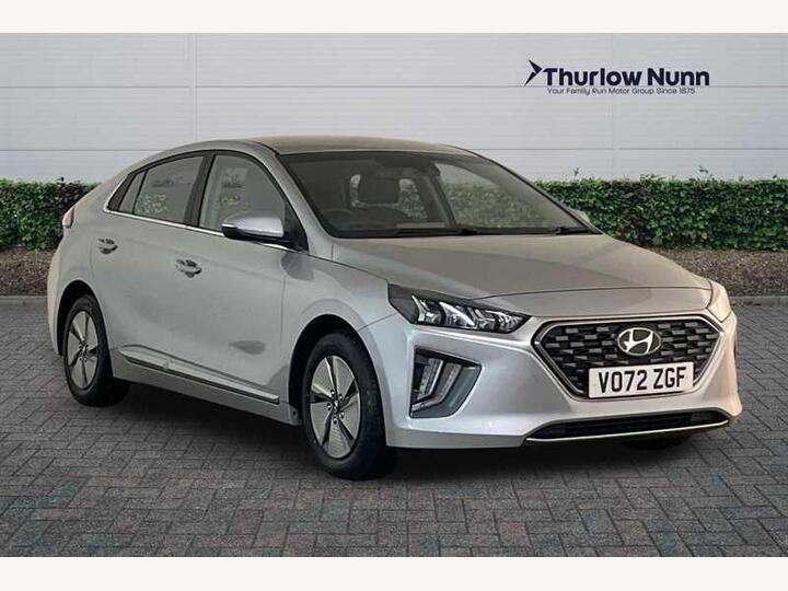 Hyundai IONIQ 1.6 H-GDi Premium DCT Euro 6 (s/s) 5dr Hyundai IONIQ 1.6 H-GDi Premium DCT Euro 6 (s/s) 5dr