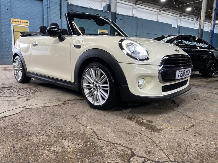 MINI CONVERTIBLE 1.5 Cooper Euro 6 (s/s) 2dr