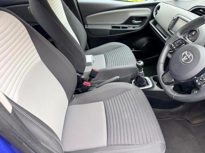 Toyota Yaris 1.5 VVT-i Icon Tech Euro 6 5dr