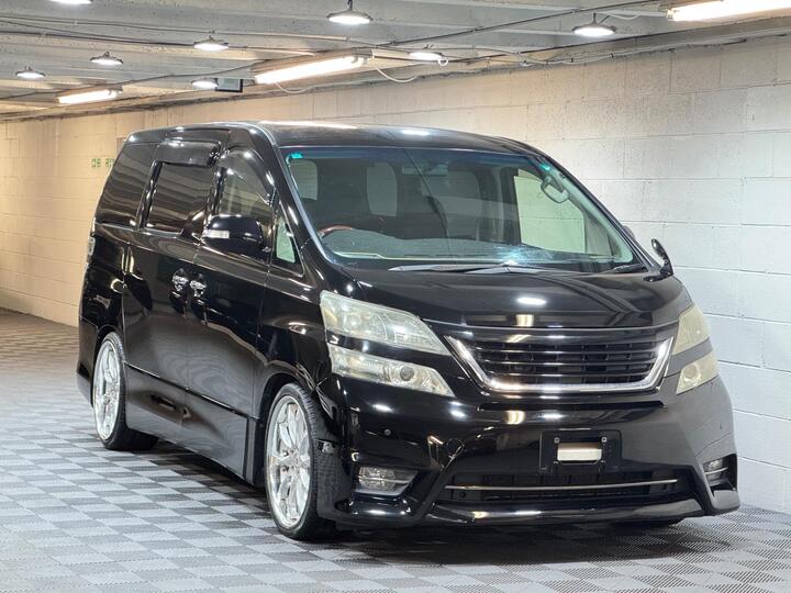 Toyota Vellfire 2.4Z Platinum Selection 2 Auto 7 Seat