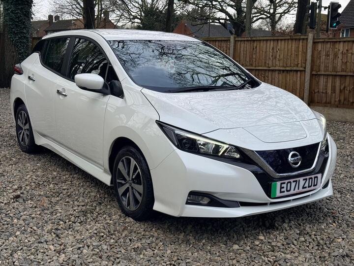 Nissan Leaf 40kWh Acenta Auto 5dr