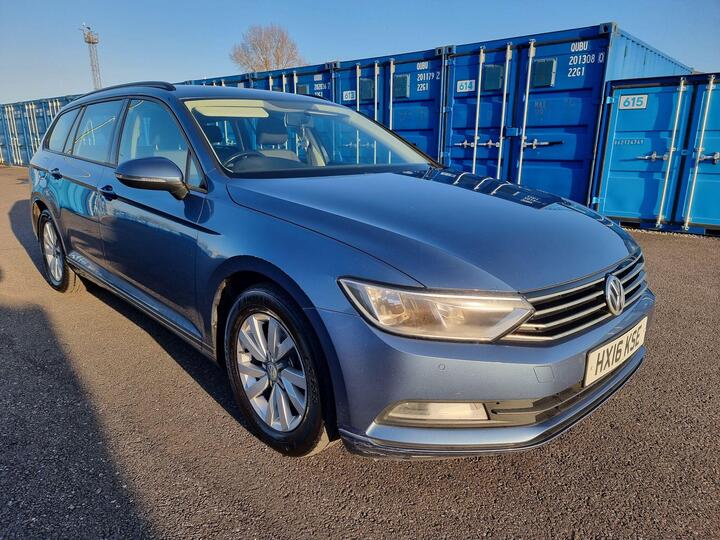 Volkswagen Passat 1.6 TDI BlueMotion Tech S Euro 6 (s/s) 5dr Volkswagen Passat 1.6 TDI BlueMotion Tech S Euro 6 (s/s) 5dr