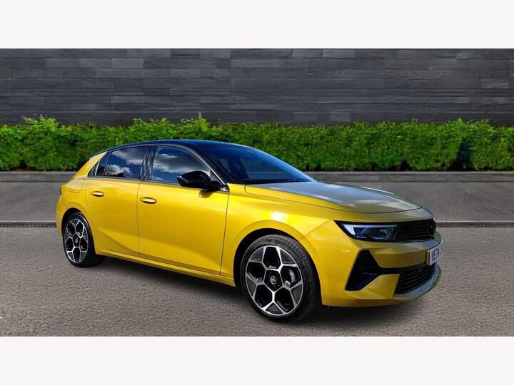 Vauxhall Astra 1.2 Turbo Ultimate Euro 6 (s/s) 5dr Vauxhall Astra 1.2 Turbo Ultimate Euro 6 (s/s) 5dr