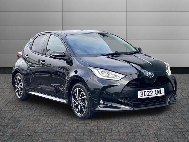 Toyota Yaris 1.5 VVT-h Design E-CVT Euro 6 (s/s) 5dr