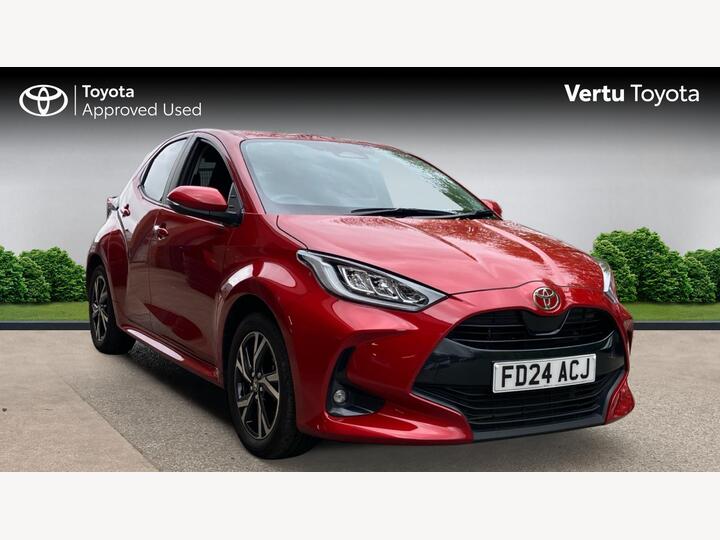 Toyota Yaris 1.5 VVT-h Design E-CVT Euro 6 (s/s) 5dr