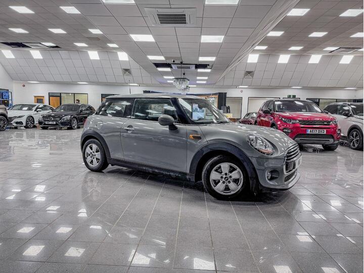 MINI HATCH 1.5 Cooper Euro 6 (s/s) 3dr