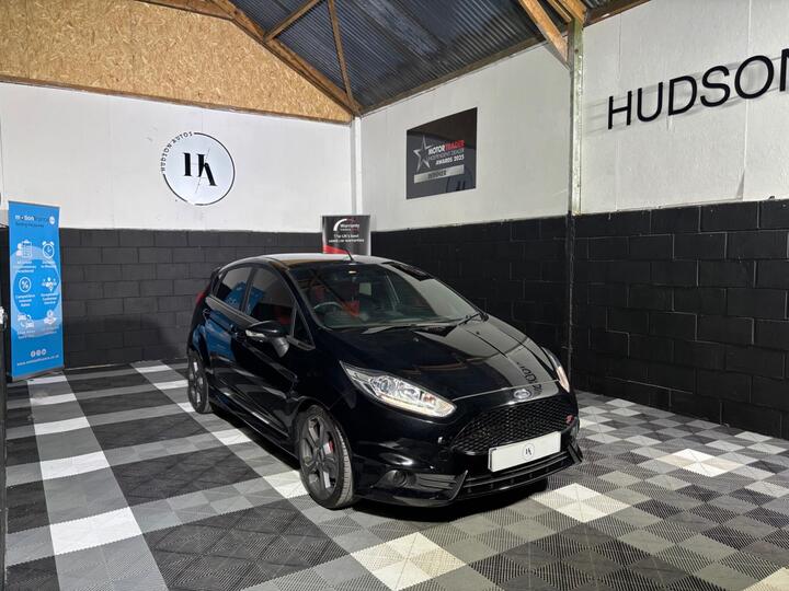 Ford Fiesta 1.6T EcoBoost ST-3 Euro 6 5dr