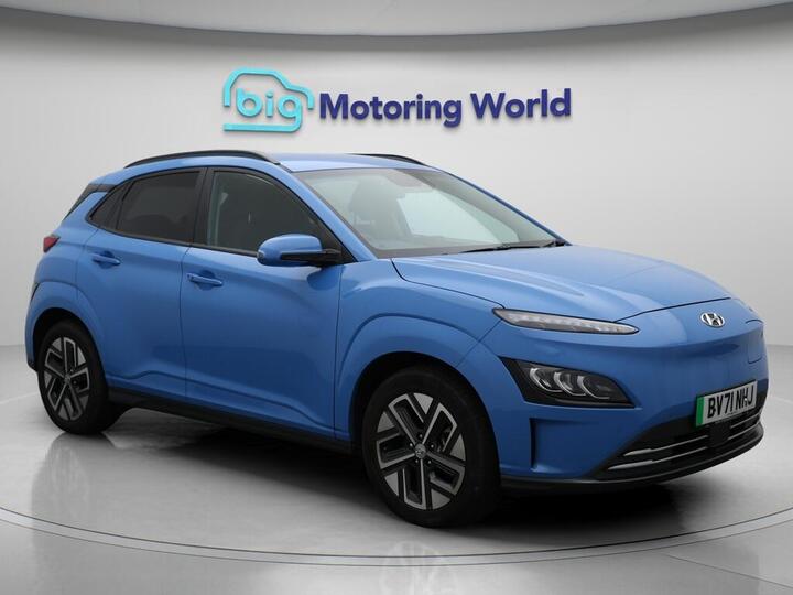 Hyundai KONA 64kWh Premium Auto 5dr (10.5kW Charger) Hyundai KONA 64kWh Premium Auto 5dr (10.5kW Charger)