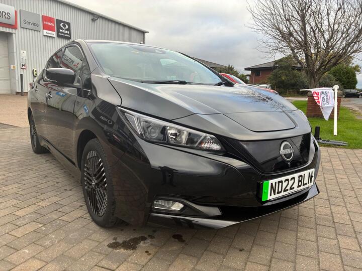 Nissan Leaf 39kWh N-Connecta Auto 5dr
