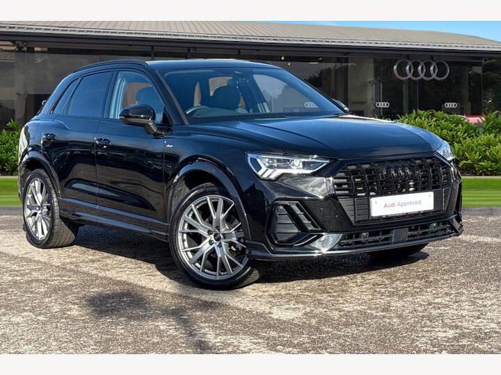 Audi Q3 1.5 TFSI CoD 35 Black Edition S Tronic Euro 6 (s/s) 5dr