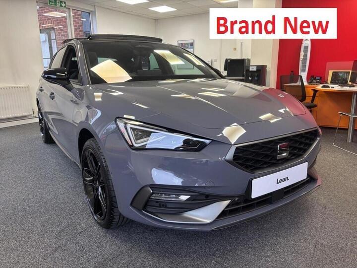 SEAT Leon 1.5 ETSI MHEV FR Black Edition DSG Euro 6 (s/s) 5dr