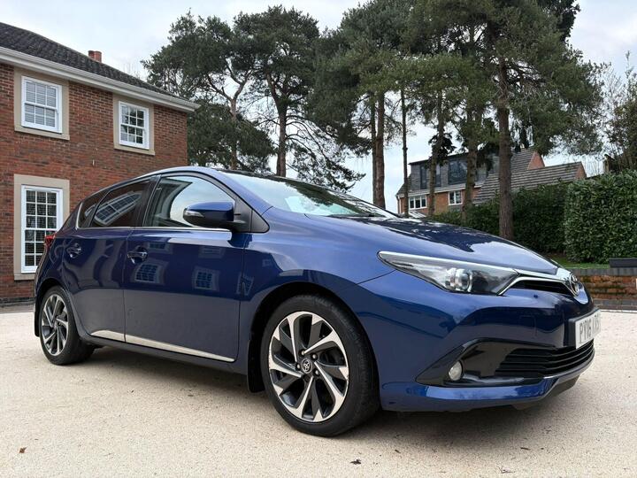 Toyota Auris 1.6 D-4D Design Euro 6 (s/s) 5dr