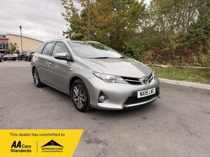 Toyota Auris 1.8 VVT-h Icon+ Touring Sports CVT Euro 5 (s/s) 5dr