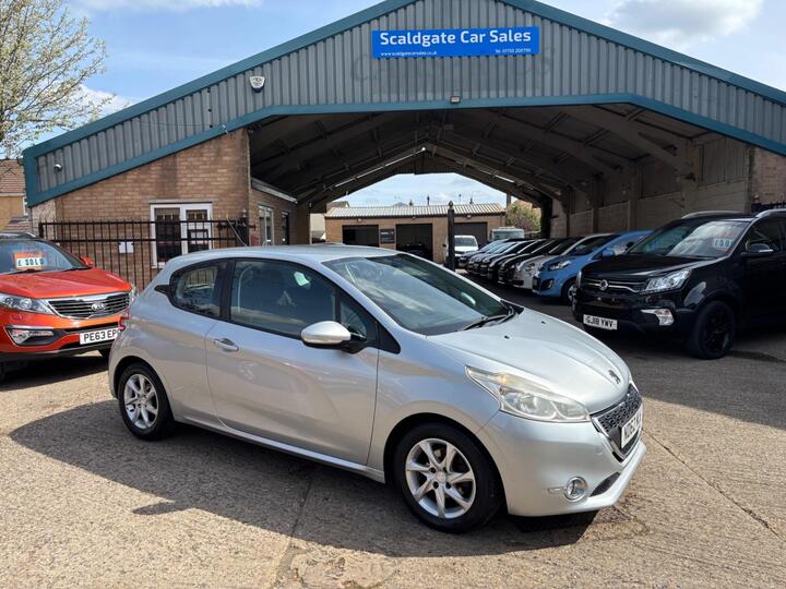 Peugeot 208 1.6 E-HDi Active Euro 5 (s/s) 3dr