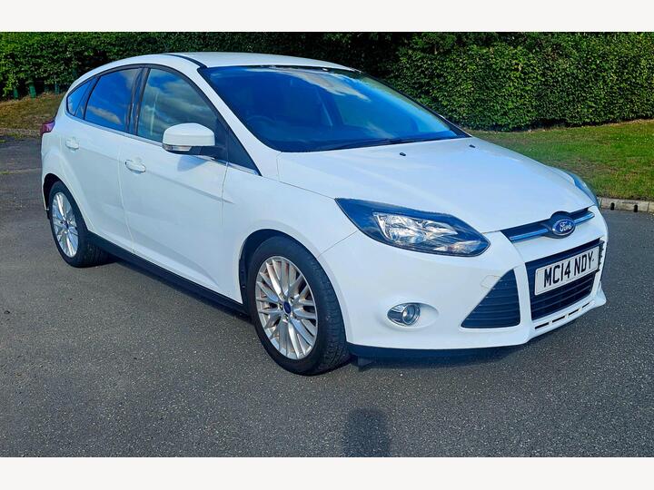 Ford Focus 1.0T EcoBoost Zetec Navigator Euro 5 (s/s) 5dr