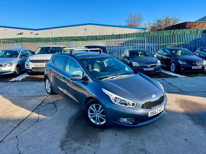 Kia Ceed 1.6 GDi 3 DCT Euro 5 5dr