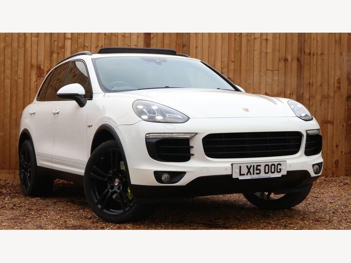 Porsche Cayenne 3.0 V6 E-Hybrid S TiptronicS 4WD Euro 6 (s/s) 5dr