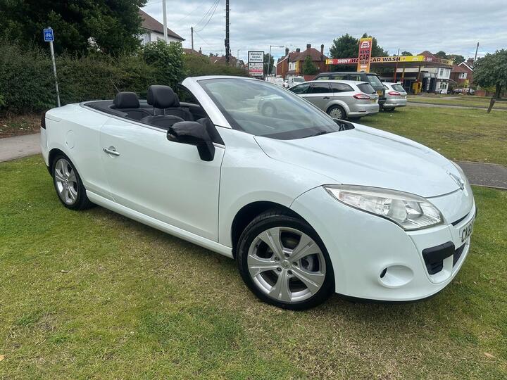 Renault Megane 1.4 TCe Dynamique TomTom Euro 5 2dr Renault Megane 1.4 TCe Dynamique TomTom Euro 5 2dr