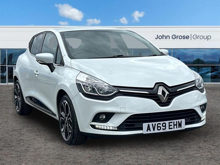 Renault Clio 0.9 TCe Iconic Euro 6 (s/s) 5dr Renault Clio 0.9 TCe Iconic Euro 6 (s/s) 5dr