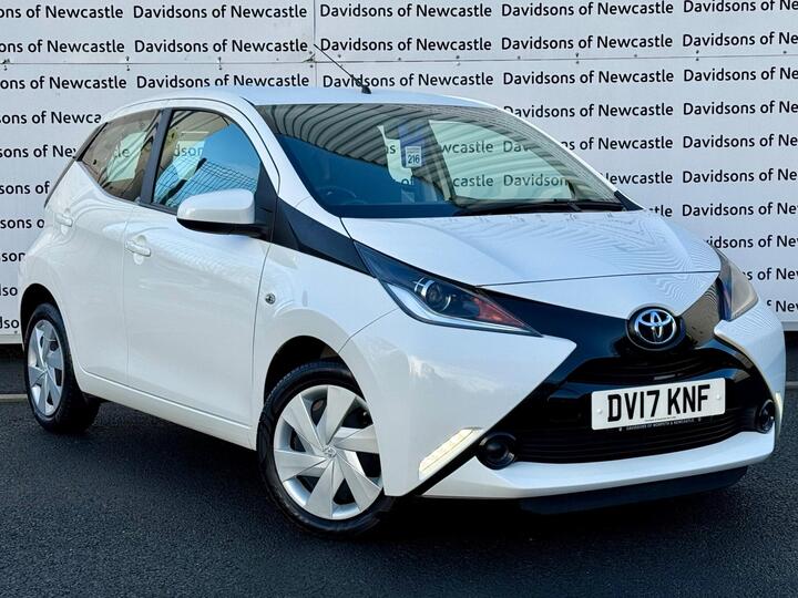 Toyota AYGO 1.0 VVT-i X-play Euro 6 5dr