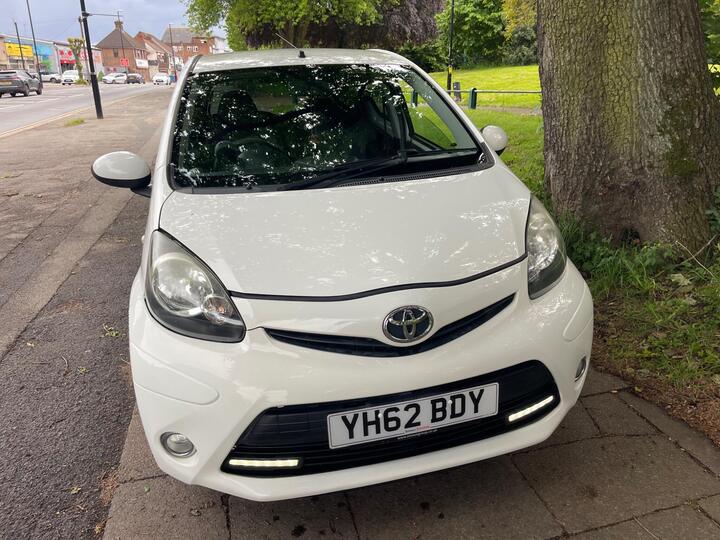 Toyota AYGO 1.0 VVT-i Fire Euro 5 5dr