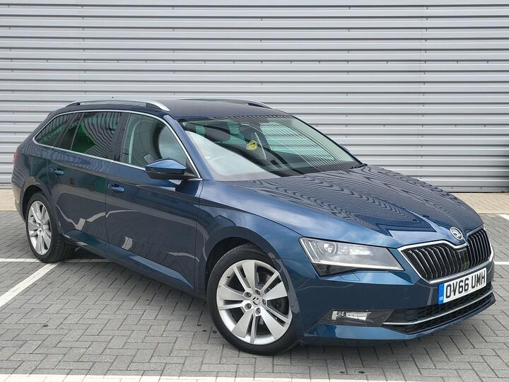 Skoda Superb 2.0 TDI SE L Executive DSG Auto 6Spd Euro 6 (s/s) 5dr Skoda Superb 2.0 TDI SE L Executive DSG Auto 6Spd Euro 6 (s/s) 5dr