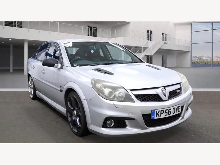 Vauxhall Vectra 2.8i V6 24V VXR 5dr Vauxhall Vectra 2.8i V6 24V VXR 5dr