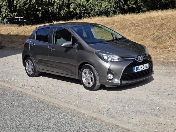 Toyota YARIS 1.5 VVT-h Icon E-CVT Euro 6 5dr