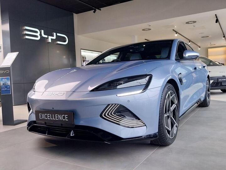 BYD Seal 82.5kWh Excellence Auto AWD 4dr