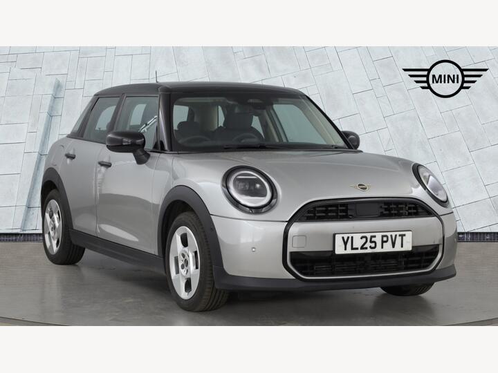 MINI Cooper 1.5C Classic Steptronic Euro 6 (s/s) 5dr