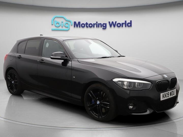 BMW 1 Series 2.0 118d M Sport Shadow Edition Euro 6 (s/s) 5dr BMW 1 Series 2.0 118d M Sport Shadow Edition Euro 6 (s/s) 5dr