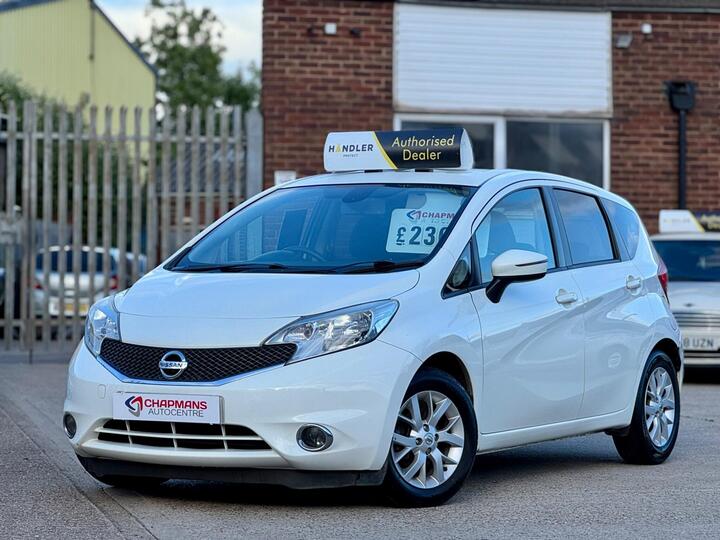 Nissan Note 1.5 DCi Tekna Euro 5 (s/s) 5dr Nissan Note 1.5 DCi Tekna Euro 5 (s/s) 5dr