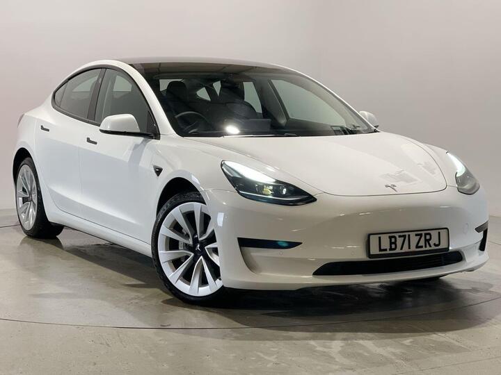 Tesla Model 3 Standard Range Plus Auto RWD 4dr