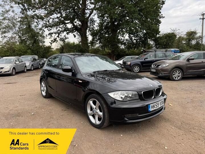 BMW 1 SERIES 2.0 118d SE Euro 5 5dr