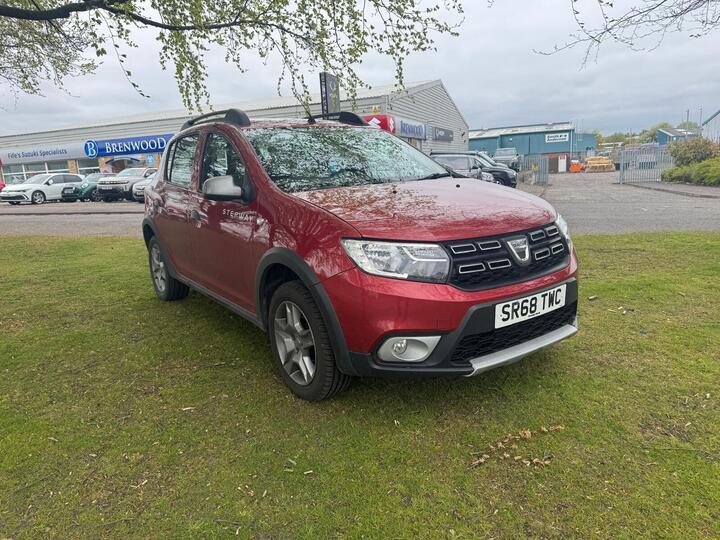 Dacia Sandero Stepway 0.9 TCe Essential Euro 6 (s/s) 5dr