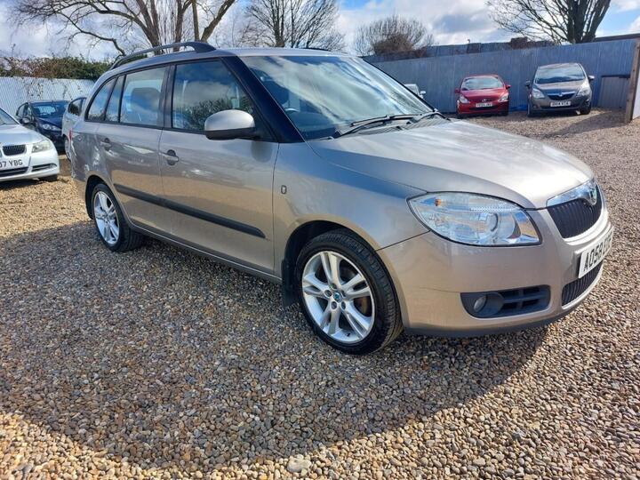 Skoda FABIA 1.4 16V 3 5dr