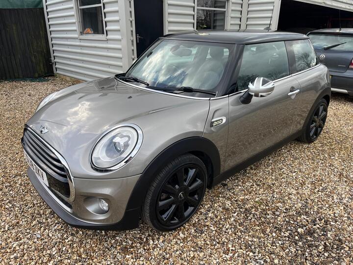 MINI Hatch 1.5 Cooper D Steptronic Euro 6 (s/s) 3dr