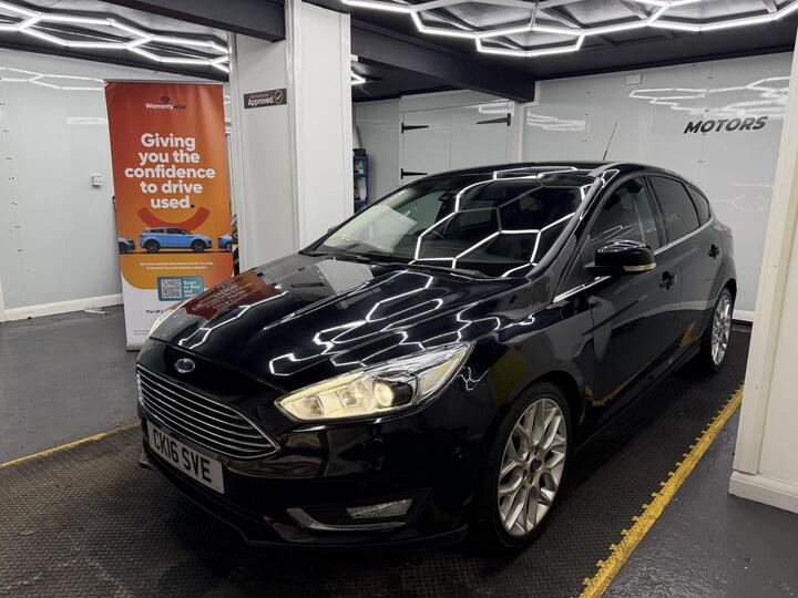 Ford FOCUS 1.0T EcoBoost Titanium X Euro 6 (s/s) 5dr