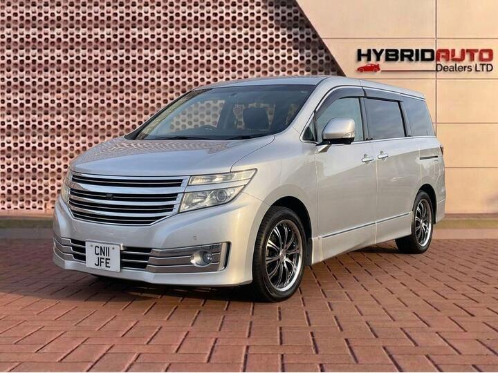 Nissan Elgrand 2011
