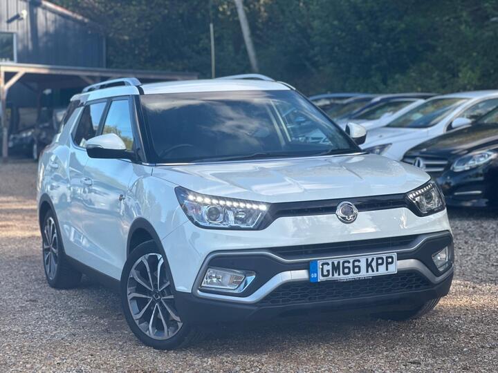 SsangYong Tivoli XLV 1.6 E-XDi ELX 4WD Euro 6 (s/s) 5dr