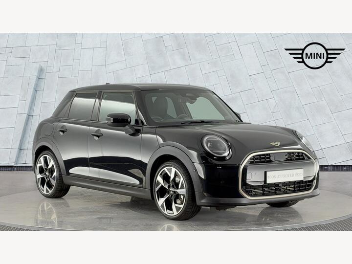 MINI Hatch 1.5C Exclusive Steptronic Euro 6 (s/s) 5dr
