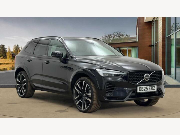 Volvo XC60 2.0h T8 18.8kWh Ultra Dark Auto AWD Euro 6 (s/s) 5dr