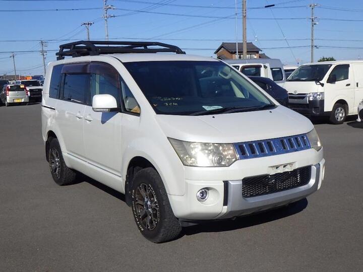 Mitsubishi Delica 2.4 D5 G POWER PACKAGE PETROL AUTO ULEZ
