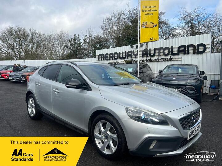 Volvo V40 Cross Country 2.0 D2 Lux Auto Euro 6 (s/s) 5dr