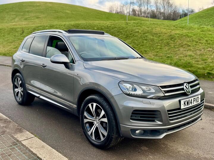 Volkswagen Touareg 3.0 TDI V6 BlueMotion Tech R-Line Tiptronic 4WD Euro 5 (s/s) 5dr