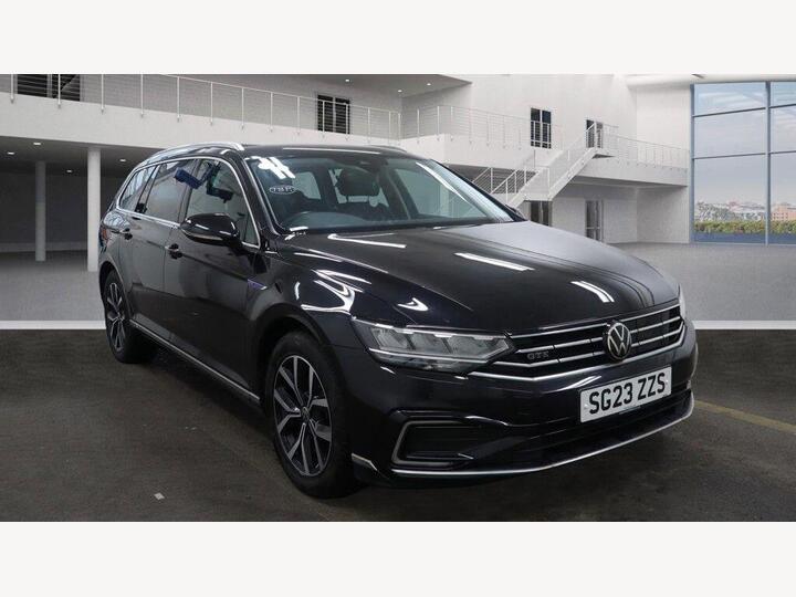 Volkswagen PASSAT 1.4 TSI 13kWh GTE DSG Euro 6 (s/s) 5dr