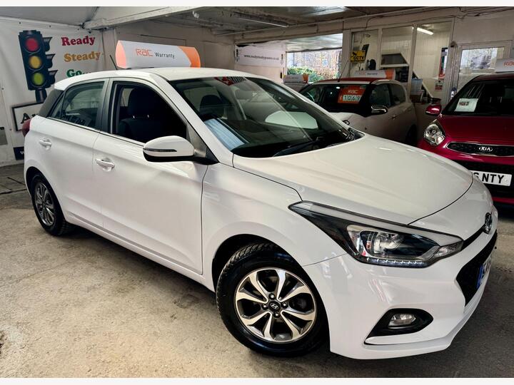 Hyundai I20 1.2 SE Launch Edition Euro 6 (s/s) 5dr Hyundai I20 1.2 SE Launch Edition Euro 6 (s/s) 5dr
