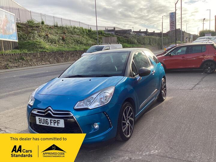 DS AUTOMOBILES DS 3 1.2 PureTech DStyle Nav Euro 6 (s/s) 3dr DS AUTOMOBILES DS 3 1.2 PureTech DStyle Nav Euro 6 (s/s) 3dr