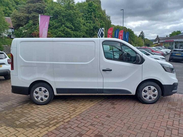 Renault Trafic 2.0 DCi Blue 30 Advance Panel Van 5dr Diesel Manual SWB Euro 6 (s/s) (130 Ps)