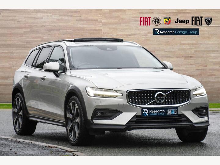 Volvo V60 Cross Country 2.0 B5 MHEV Auto AWD Euro 6 (s/s) 5dr